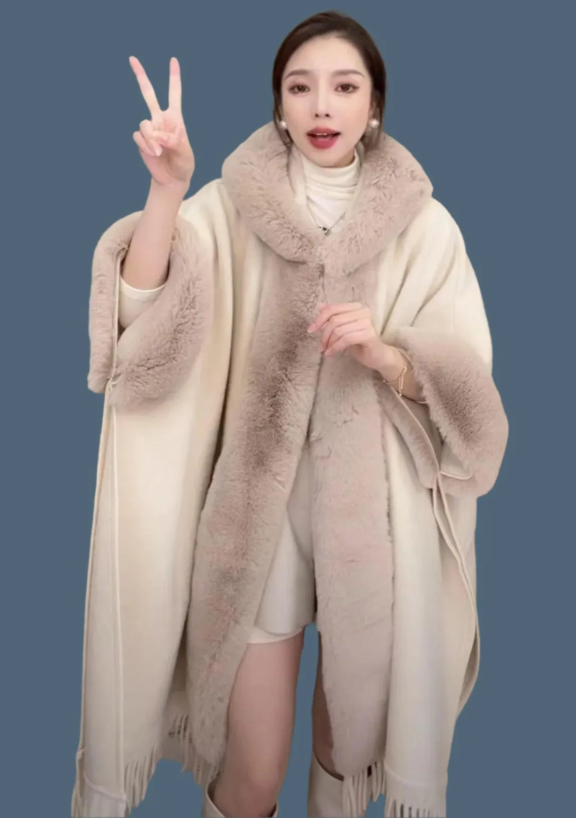 Hooded Thick Batwing Sleeve Faux Rabbit Fur Collar Velvet Cloak Tassel Poncho
